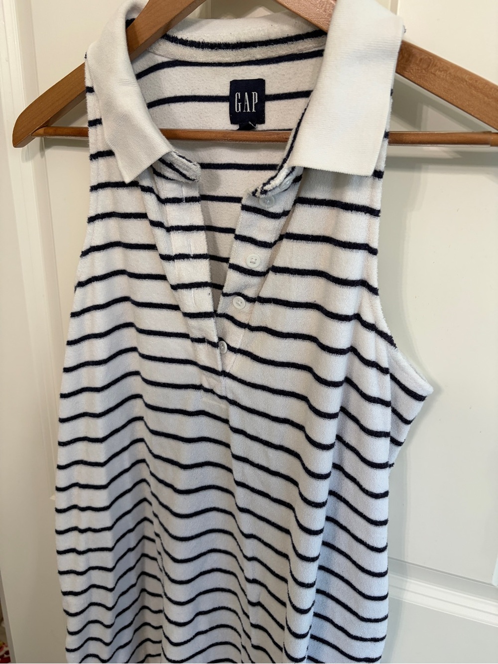 GAP size M White and Navy Striped Sleeveless terrycloth Swim Coverup Dress. - Picture 5 of 9